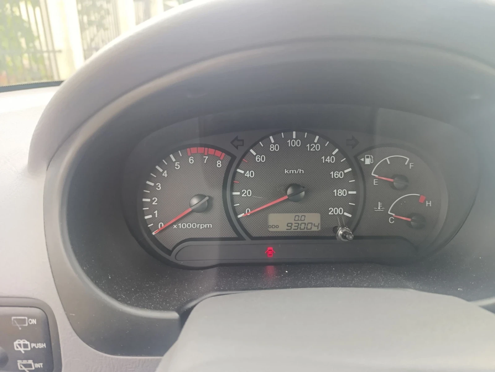 Hyundai Accent 1.3i, снимка 6 - Автомобили и джипове - 56456184