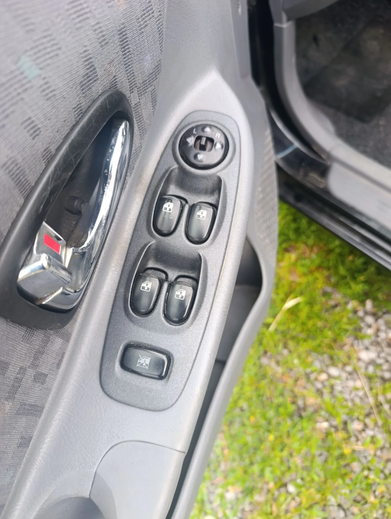 Hyundai Accent 1.3i, снимка 7 - Автомобили и джипове - 56456184