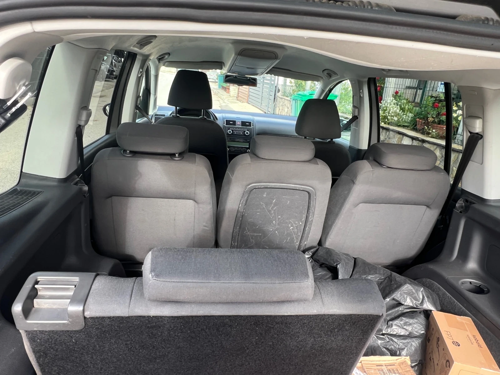 VW Touran, снимка 5 - Автомобили и джипове - 56505606