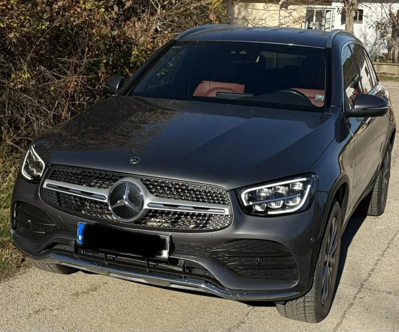 Mercedes-Benz GLC 300 Mercedes-Benz GLC300e 4Matic AMG Hybrid, снимка 3 - Автомобили и джипове - 50716790
