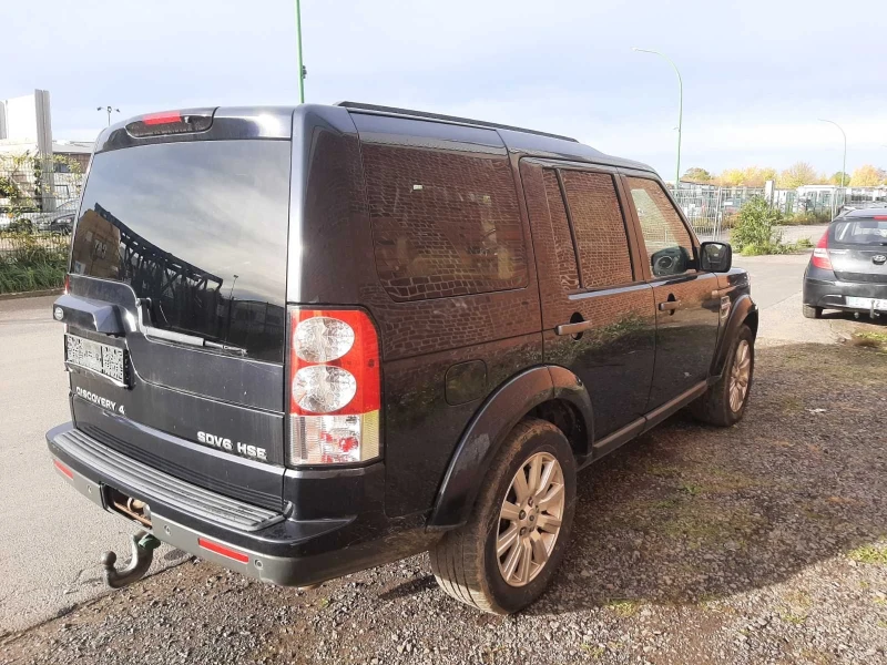 Land Rover Discovery 3.0D SDV6 HSE, снимка 7 - Автомобили и джипове - 52465256