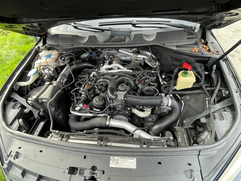 VW Touareg, снимка 10 - Автомобили и джипове - 53036001