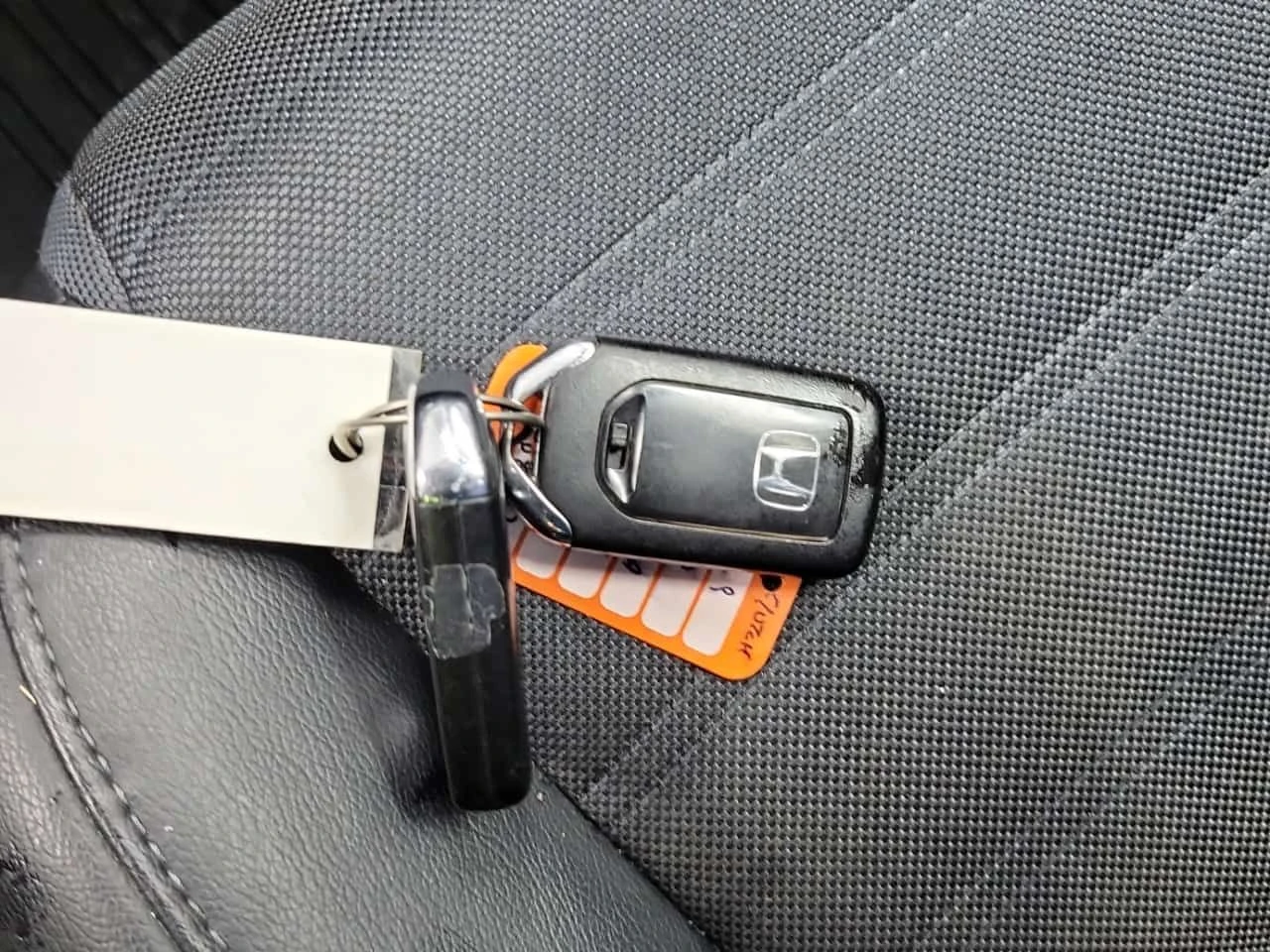 Honda Cr-v * SPORT * 2 БРОЯ ГУМИ/ДЖАНТИ* 2 КЛЮЧА* , снимка 9 - Автомобили и джипове - 54111500