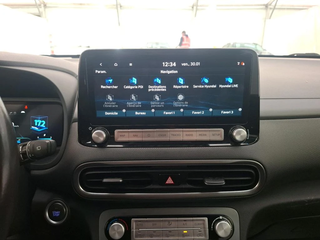 Hyundai Kona 64 kWh Business, снимка 8 - Автомобили и джипове - 54940256