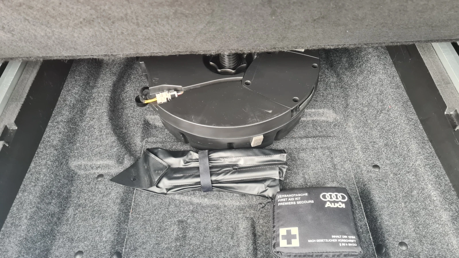 Audi Q5 SWISS.S-LINE, снимка 15 - Автомобили и джипове - 55136978