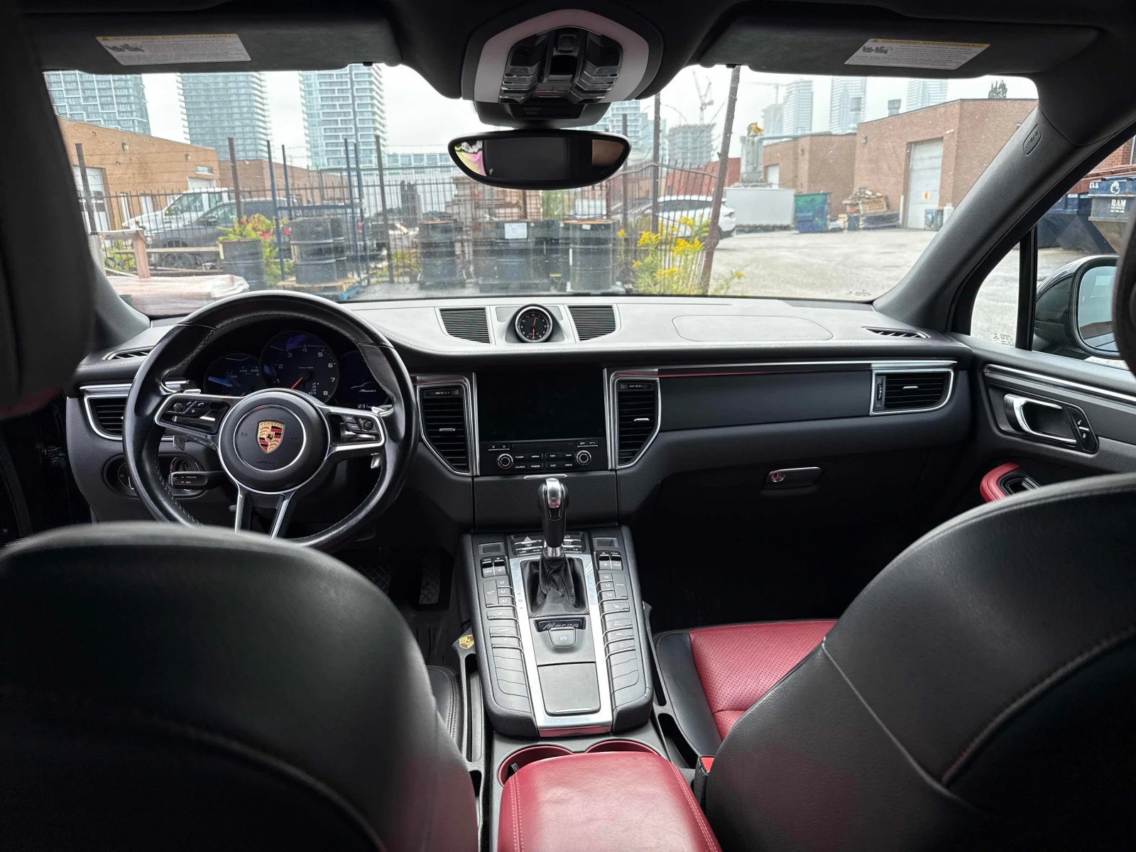 Porsche Macan AWD * ПОДГРЕВИ* ПАНОРАМА* КАМЕРА* , снимка 9 - Автомобили и джипове - 55999487