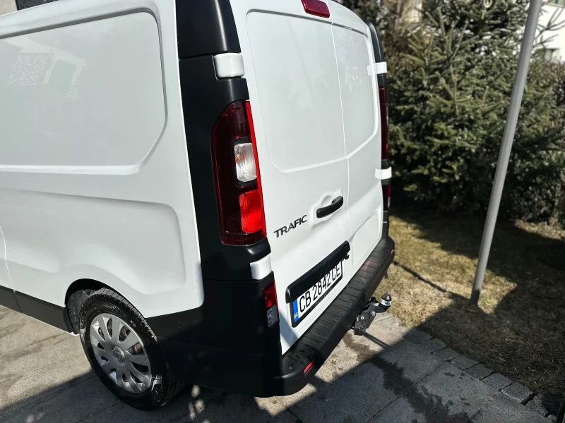 Renault Trafic, снимка 10 - Бусове и автобуси - 49343104