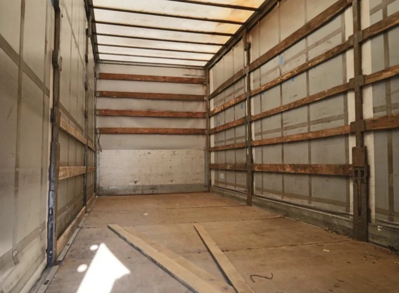 Daf Lf 45.220 Спална Кабина, снимка 11 - Камиони - 53004042