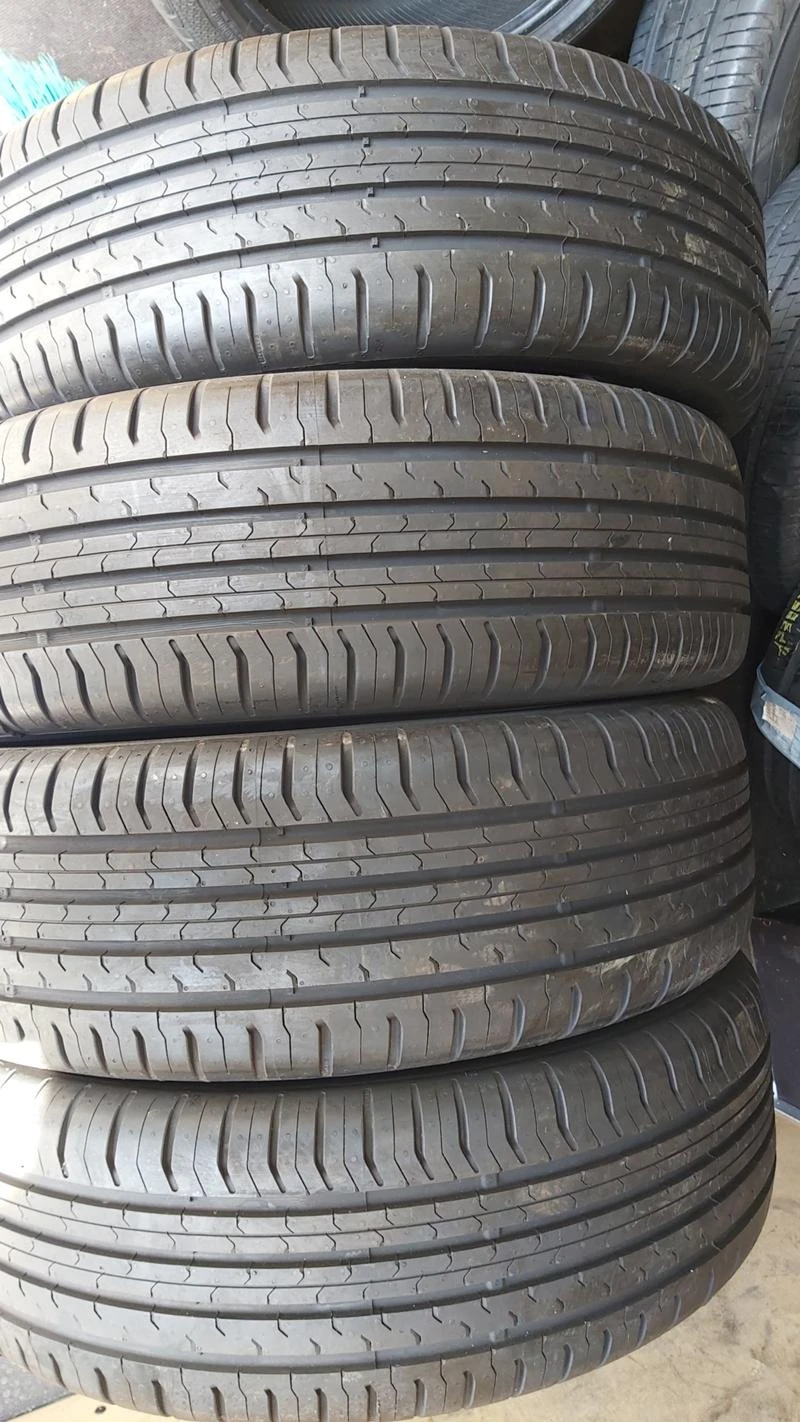 Гуми Летни 215/60R17, снимка 1 - Гуми и джанти - 29255010