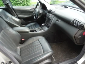 Mercedes-Benz C 32 AMG, снимка 7