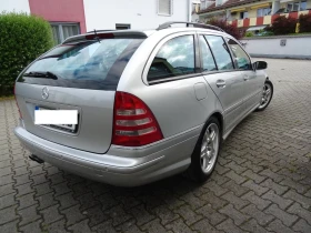 Mercedes-Benz C 32 AMG, снимка 3