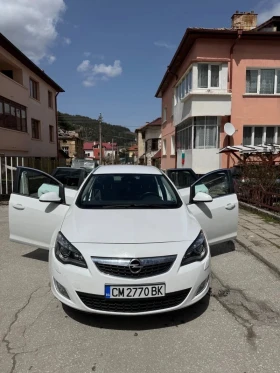 Opel Astra J 1.4 Turbo, снимка 7