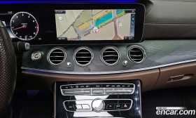 Mercedes-Benz E 300 Подгрев, Обдухване, 360-к., HeadUP, Burmaster., снимка 14
