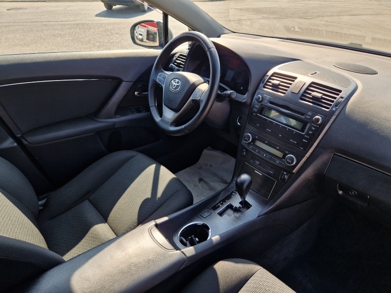 Toyota Avensis 2.0i бензин автоматик , снимка 16 - Автомобили и джипове - 44598155