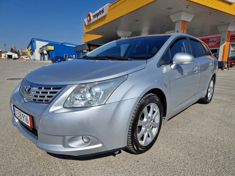 Toyota Avensis 2.0i бензин автоматик , снимка 2 - Автомобили и джипове - 44598155