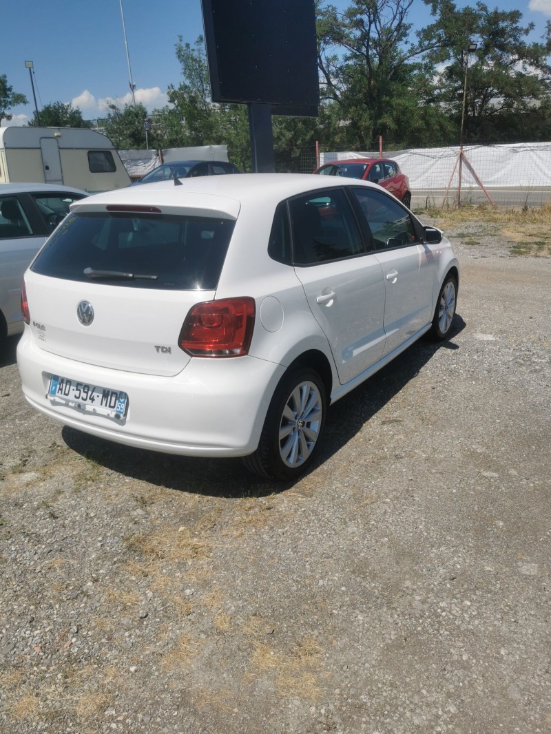 VW Polo 1.6TDI, снимка 5 - Автомобили и джипове - 46276895