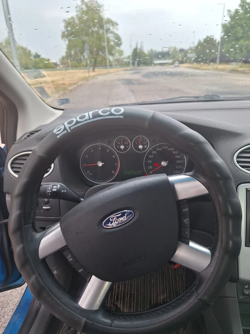 Ford Focus 1.4, снимка 9 - Автомобили и джипове - 47153310