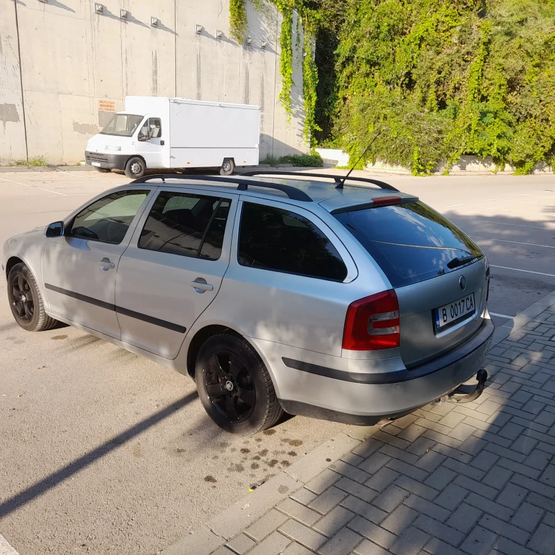 Skoda Octavia Бензин -газ, снимка 4 - Автомобили и джипове - 47240522