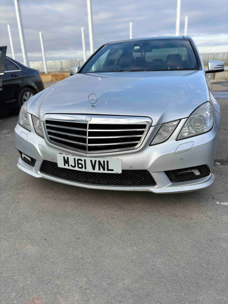 Mercedes-Benz E 350 На части, снимка 1 - Автомобили и джипове - 48376626