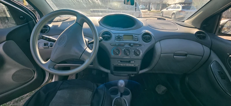 Toyota Yaris, снимка 10 - Автомобили и джипове - 48557293