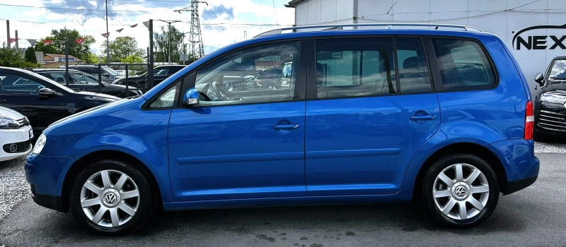 VW Touran 2.0D 140HP DSG NAVI, снимка 8 - Автомобили и джипове - 50326421