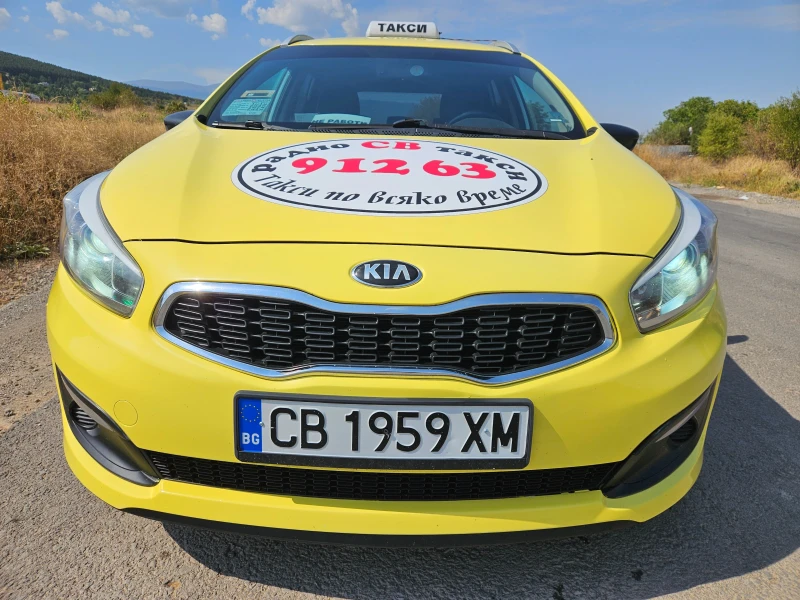 Kia Ceed ЛИЗИНГ!ПАТЕНТ -2026г!НАПЪЛНО ГОТОВА ЗА РАБОТА!ГАЗ, снимка 5 - Автомобили и джипове - 52281569