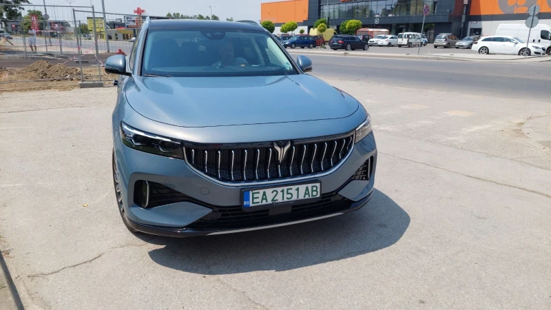 Voyah Free, снимка 4 - Автомобили и джипове - 51583119