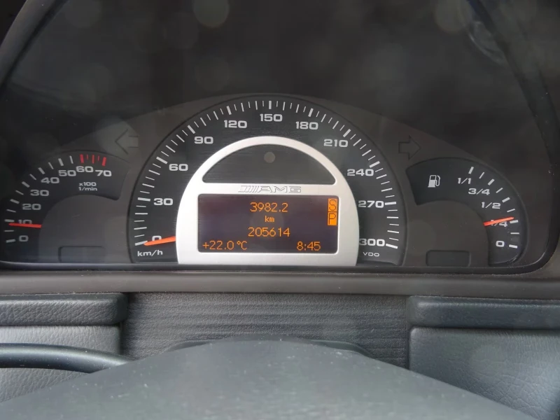 Mercedes-Benz C 32 AMG, снимка 9 - Автомобили и джипове - 51652029
