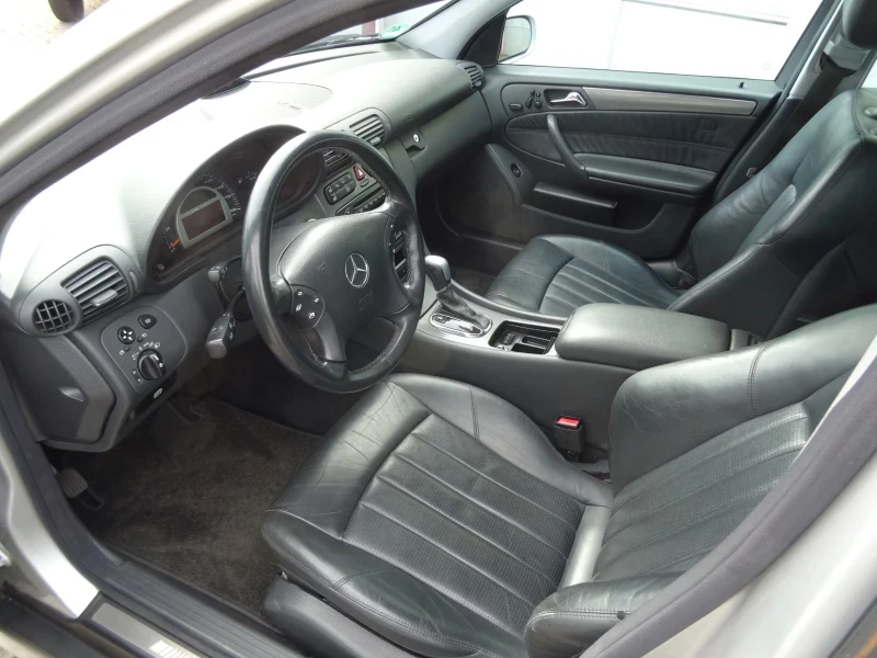 Mercedes-Benz C 32 AMG, снимка 5 - Автомобили и джипове - 51652029