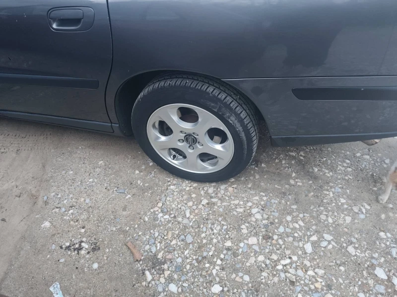 Volvo V70, снимка 10 - Автомобили и джипове - 52743701