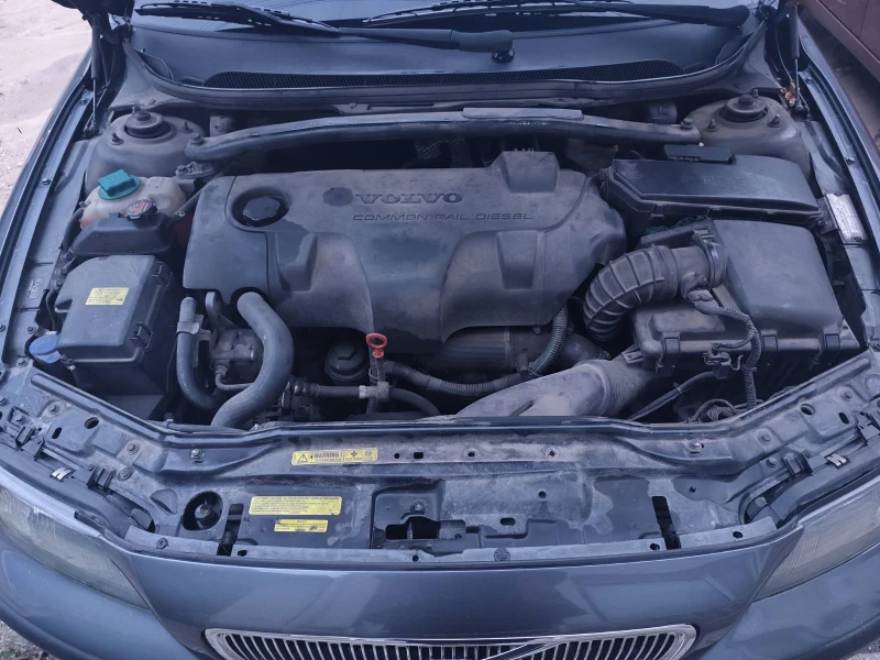 Volvo V70, снимка 5 - Автомобили и джипове - 52743701