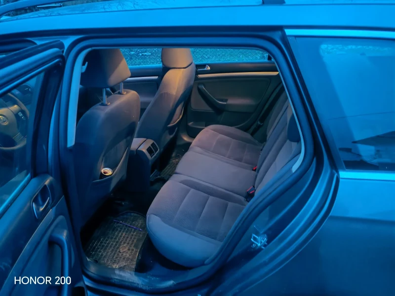 VW Golf 1.9tdi, снимка 3 - Автомобили и джипове - 53433195