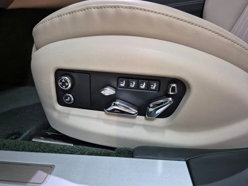 Bentley Flying Spur 4.0 DWM Automatic, снимка 10 - Автомобили и джипове - 55967682
