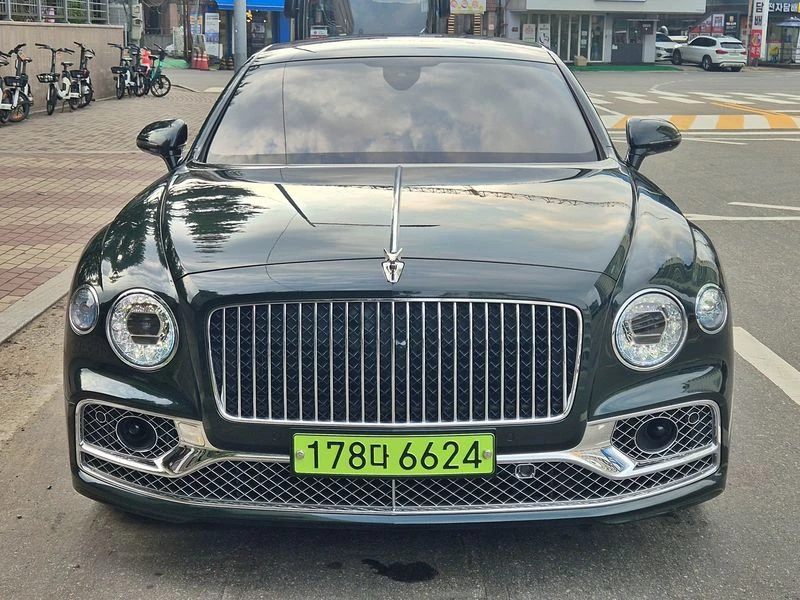 Bentley Flying Spur 4.0 DWM Automatic, снимка 2 - Автомобили и джипове - 55967682