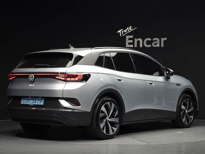 VW ID.4 PRO МАСАЖ| ПОДГРЕВ| 360| ПАМЕТ, снимка 4 - Автомобили и джипове - 56625566