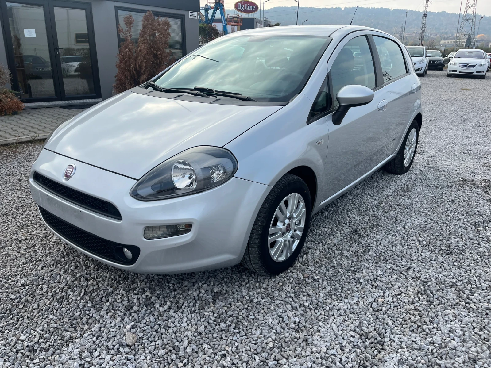 Fiat Punto EVO 1.3D-75k.c. - изображение 2