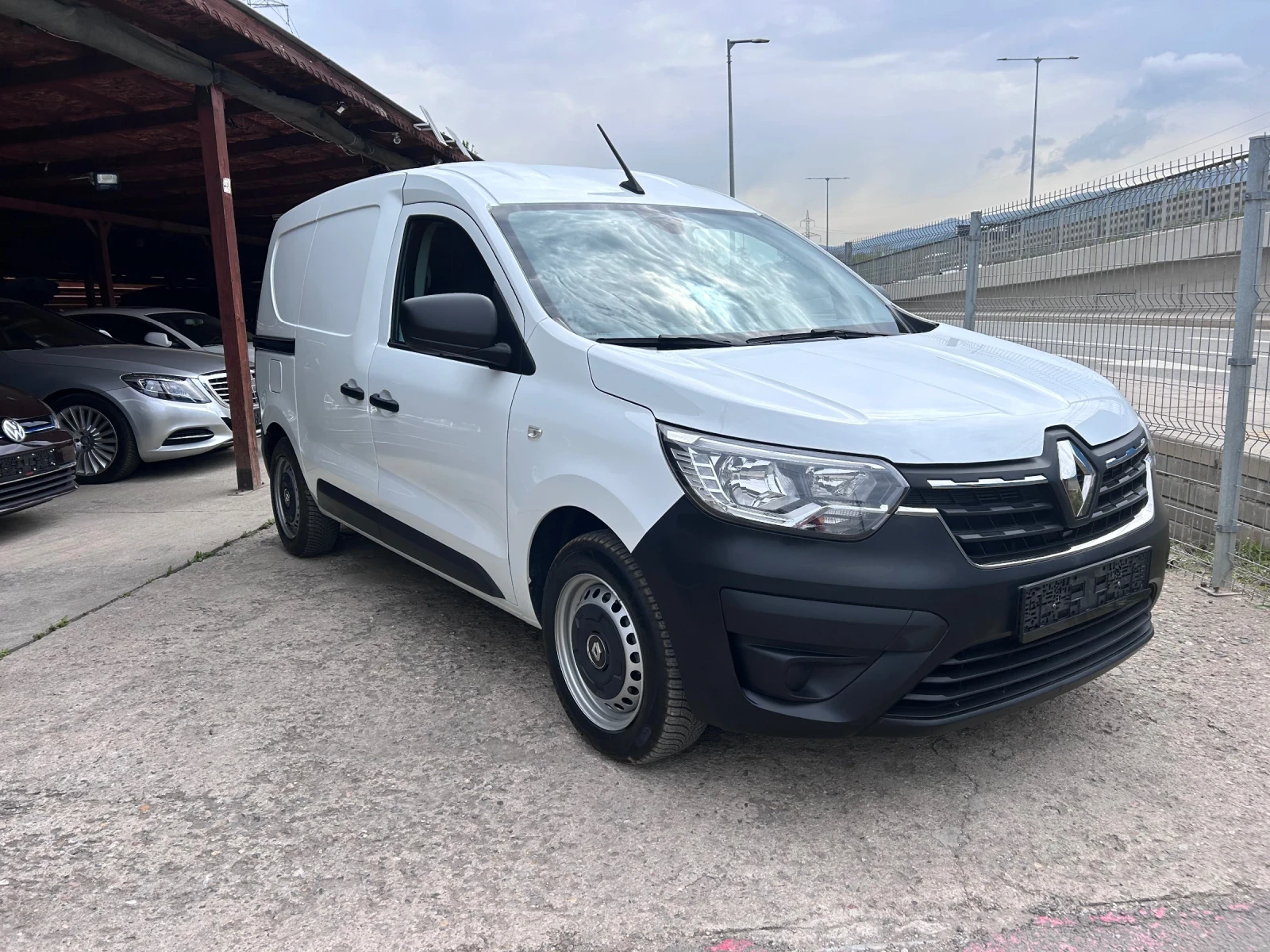 Renault Express 1.5dci 50000км - изображение 5