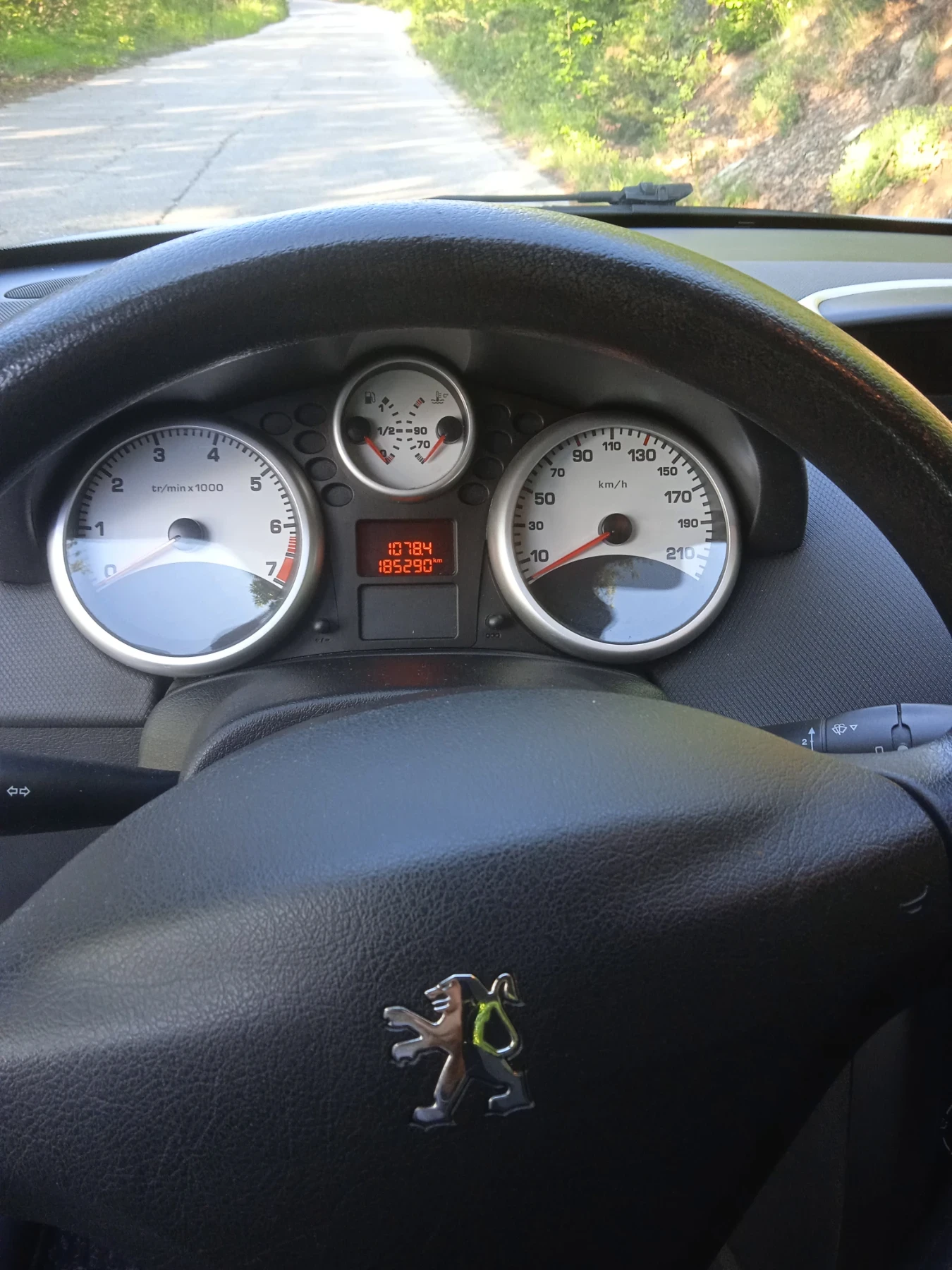 Peugeot 207 1400 - изображение 6