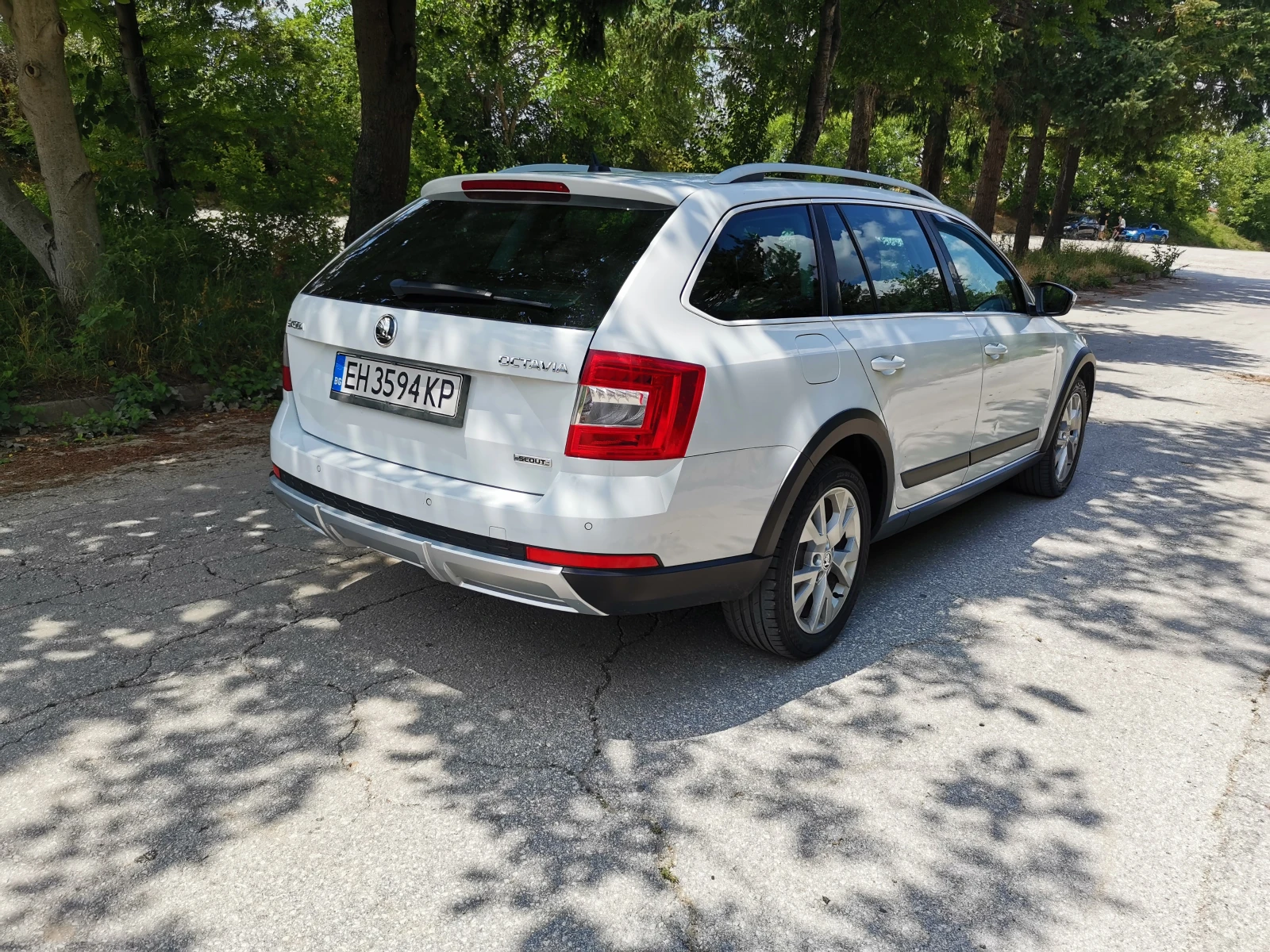 Skoda Octavia 2.0 150кс SCOUT - изображение 5