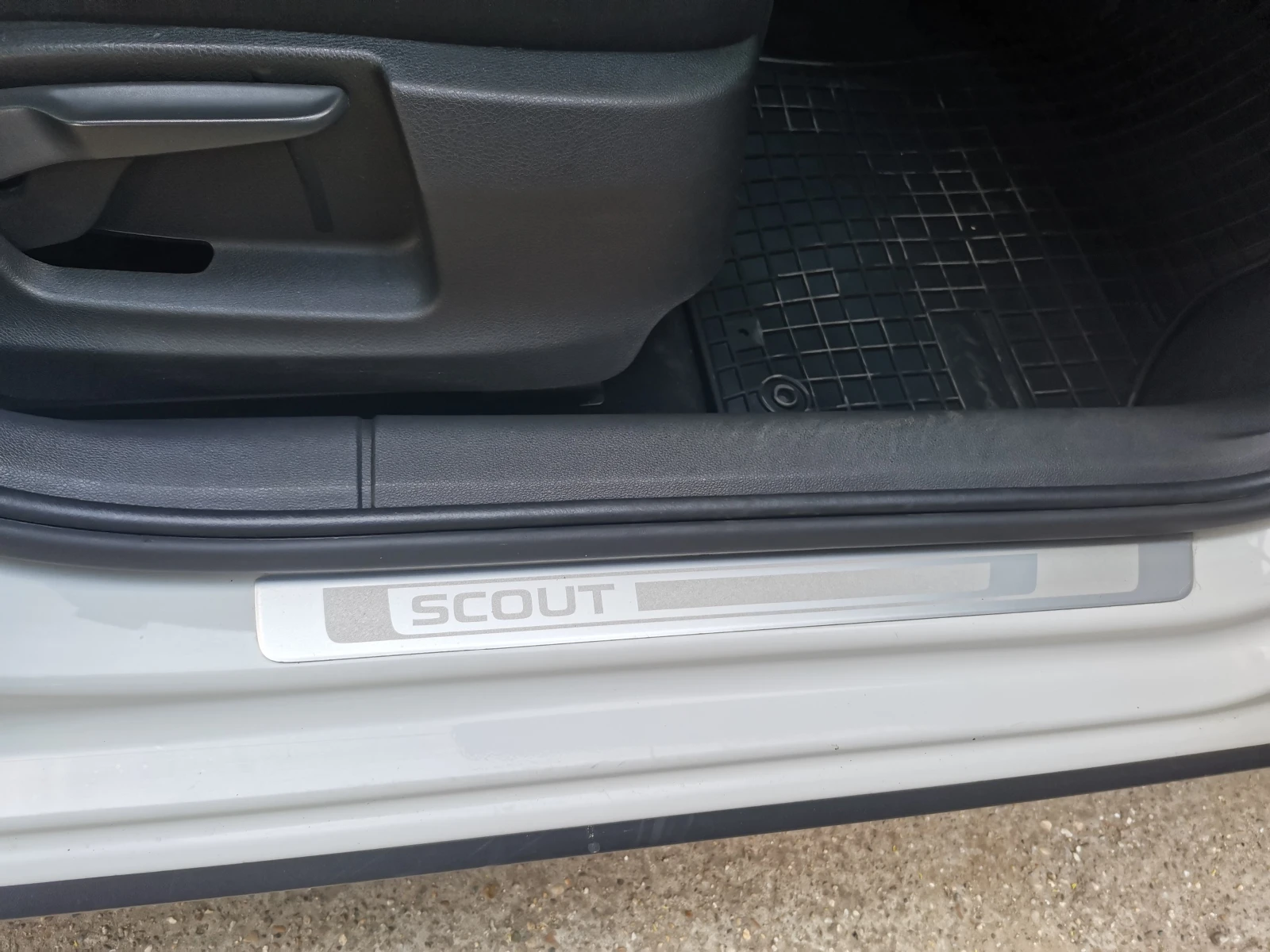 Skoda Octavia 2.0 150кс SCOUT - изображение 8