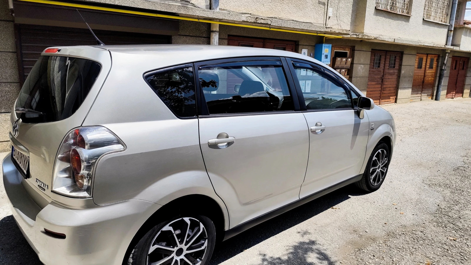 Toyota Corolla verso 1.8 VVTI - изображение 4
