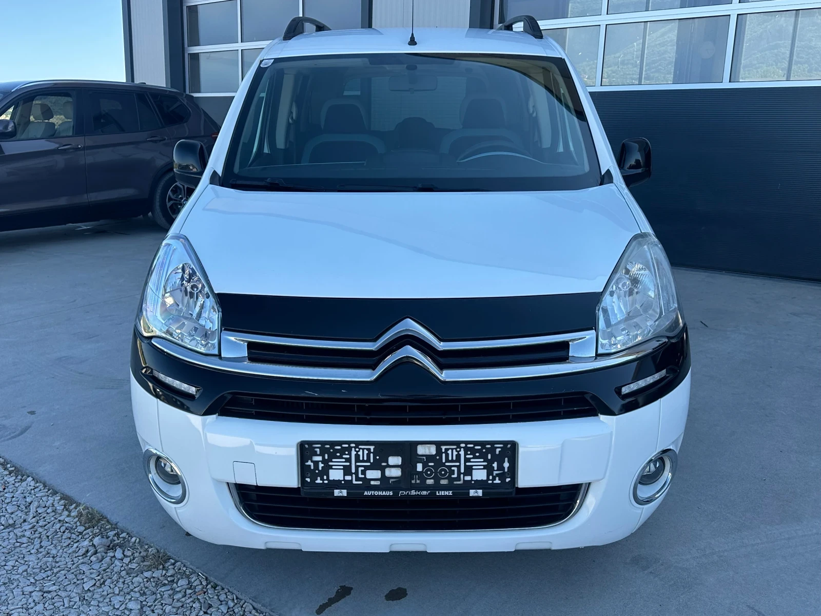 Citroen Berlingo 1.6/92кс 119000км НАПЪЛНО ОБСЛУЖЕН  - изображение 2