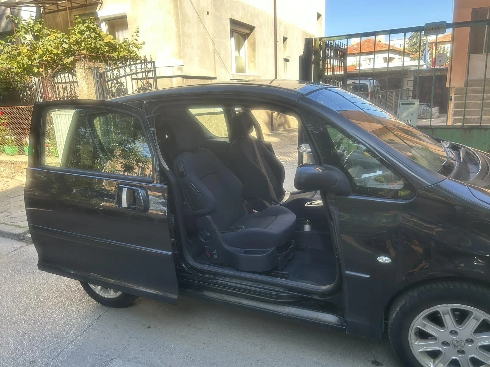 Peugeot 1007 1.7 - изображение 3