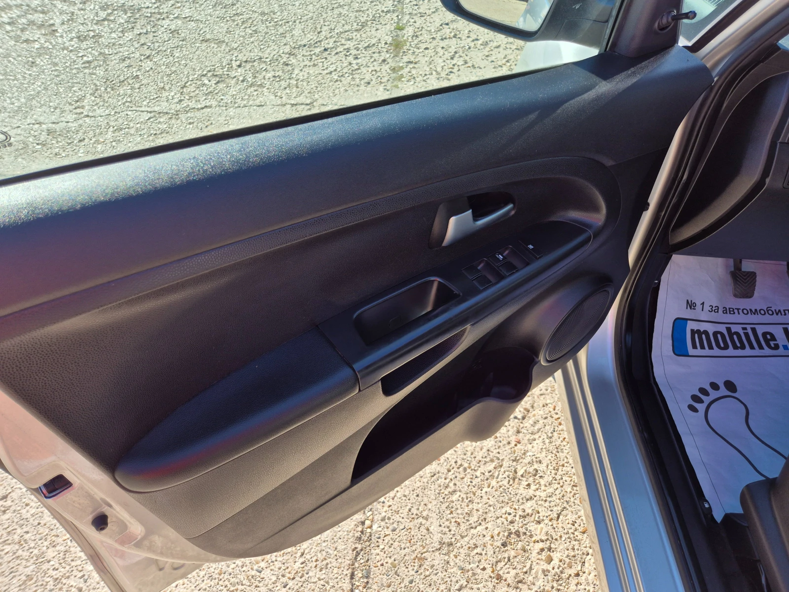 Kia Venga 1.4i-Италия - изображение 6