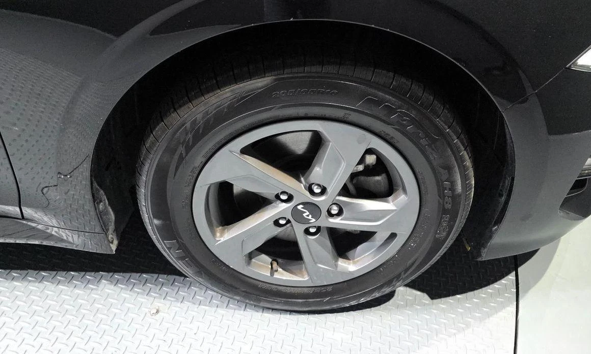 Kia K5  - изображение 5