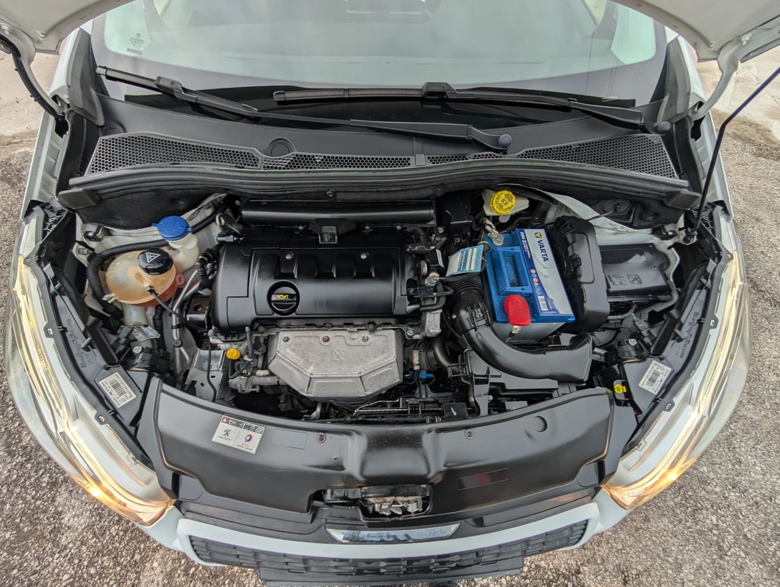 Peugeot 208 1.4 VTI | Mobile.bg   15