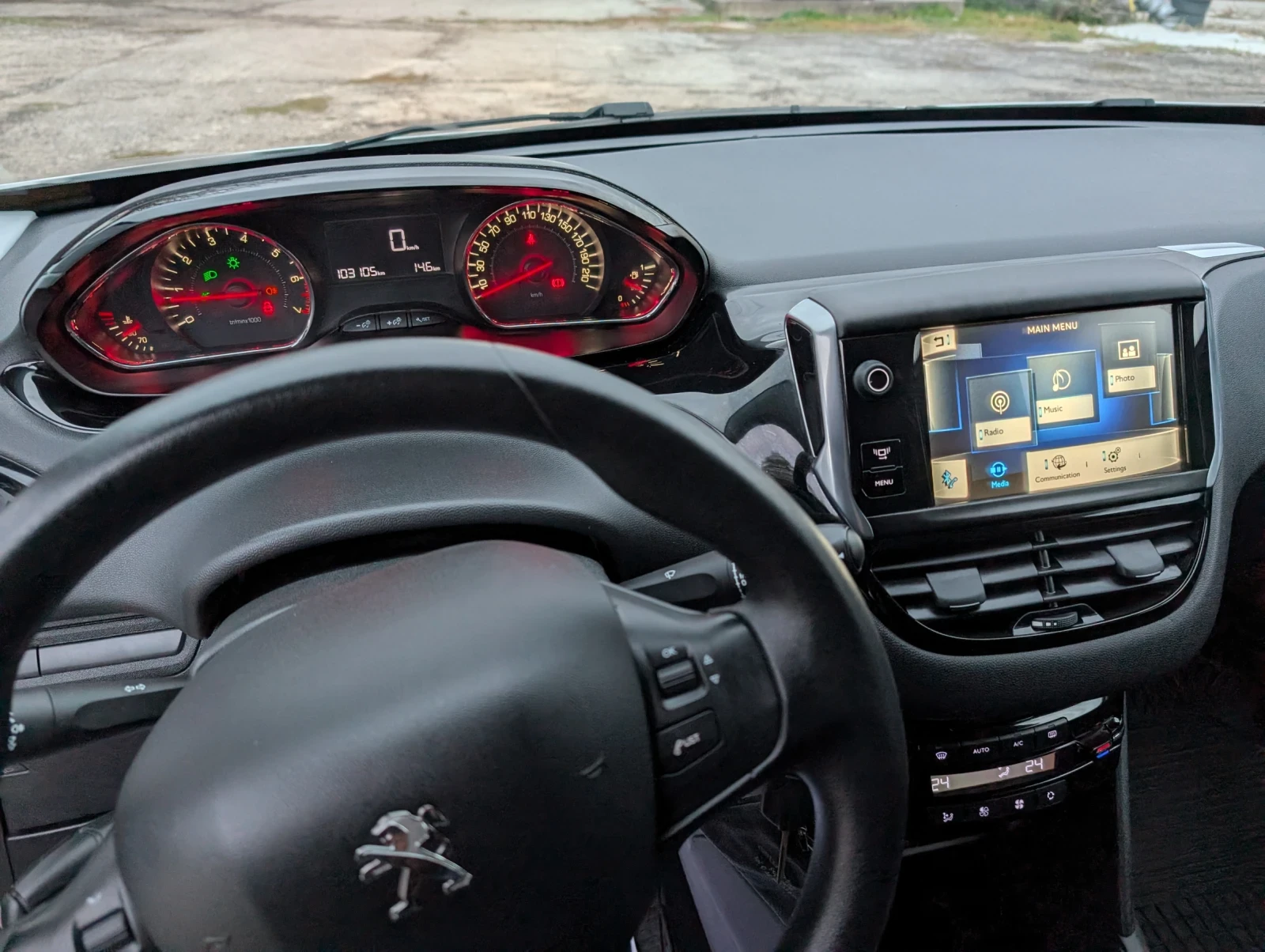 Peugeot 208 1.4 VTI | Mobile.bg   12