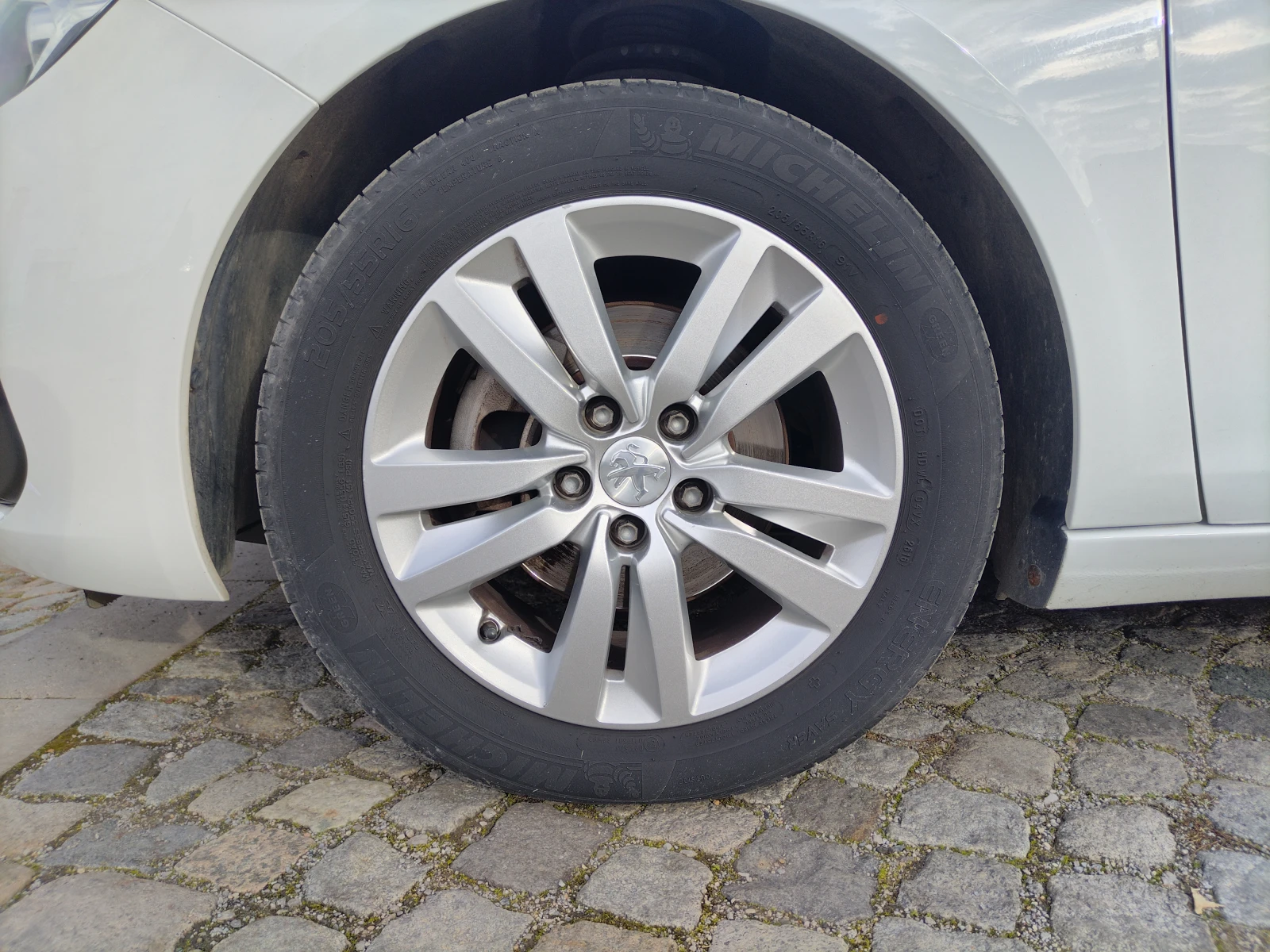 Peugeot 308 SW/1.5HDI/102к.с/ - изображение 5