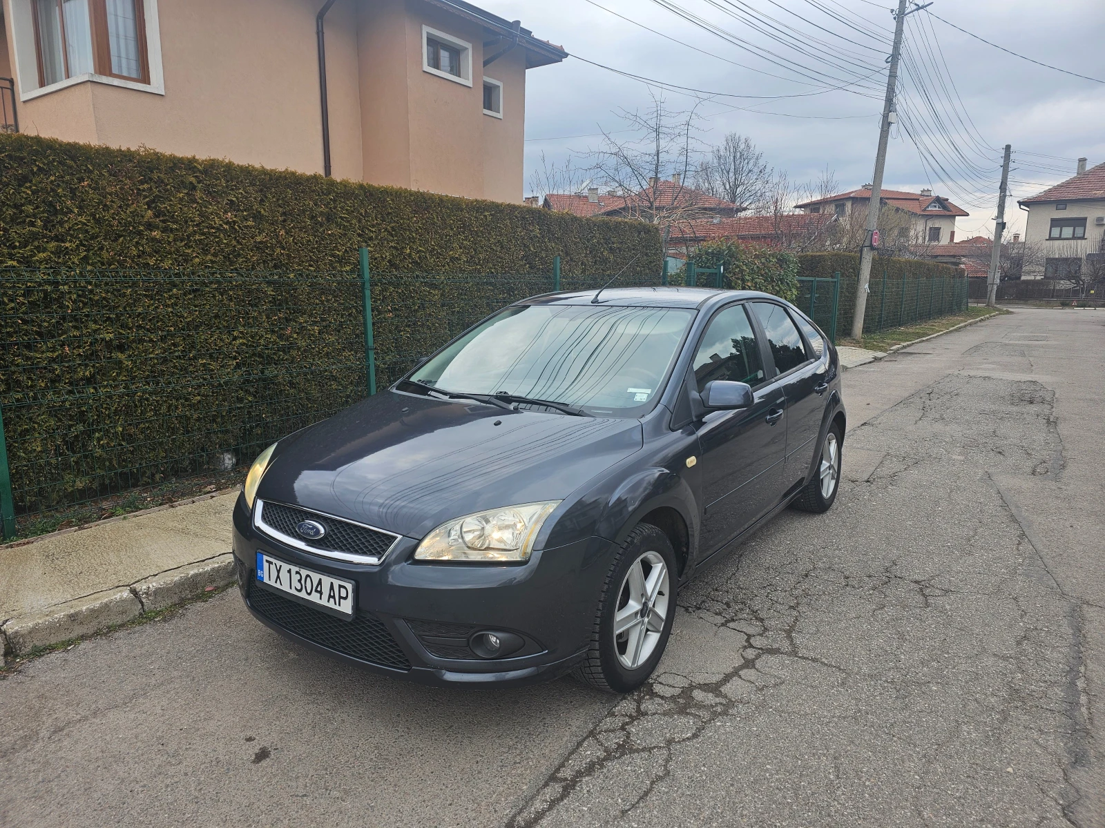 Ford Focus 1.6-Газ-инж-Гаражен