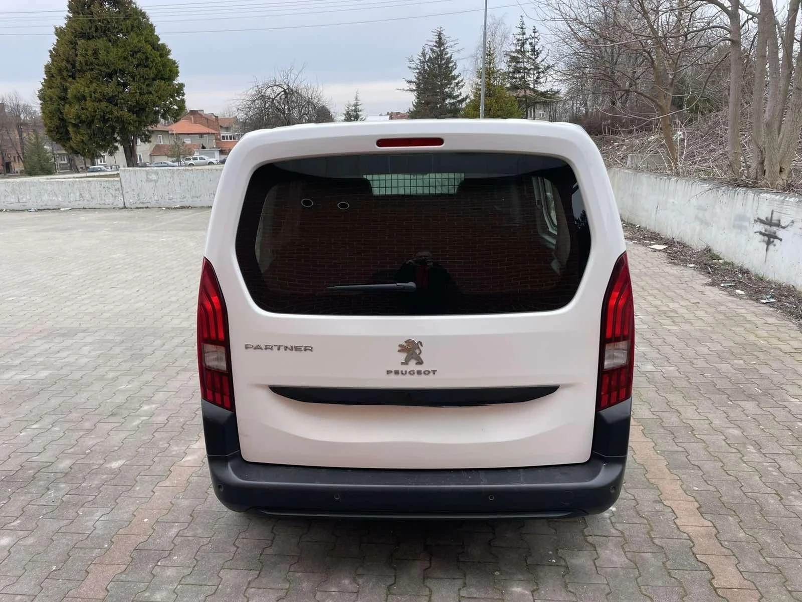 Peugeot Partner 1.5HDI, снимка 4 - Автомобили и джипове - 53728196